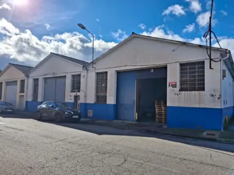 Nave industrial en Carrer del Mestre Falla, 39